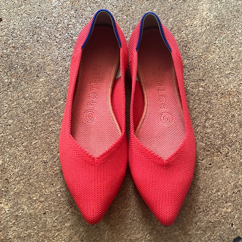 Rothy’s Point size 7- Flame color